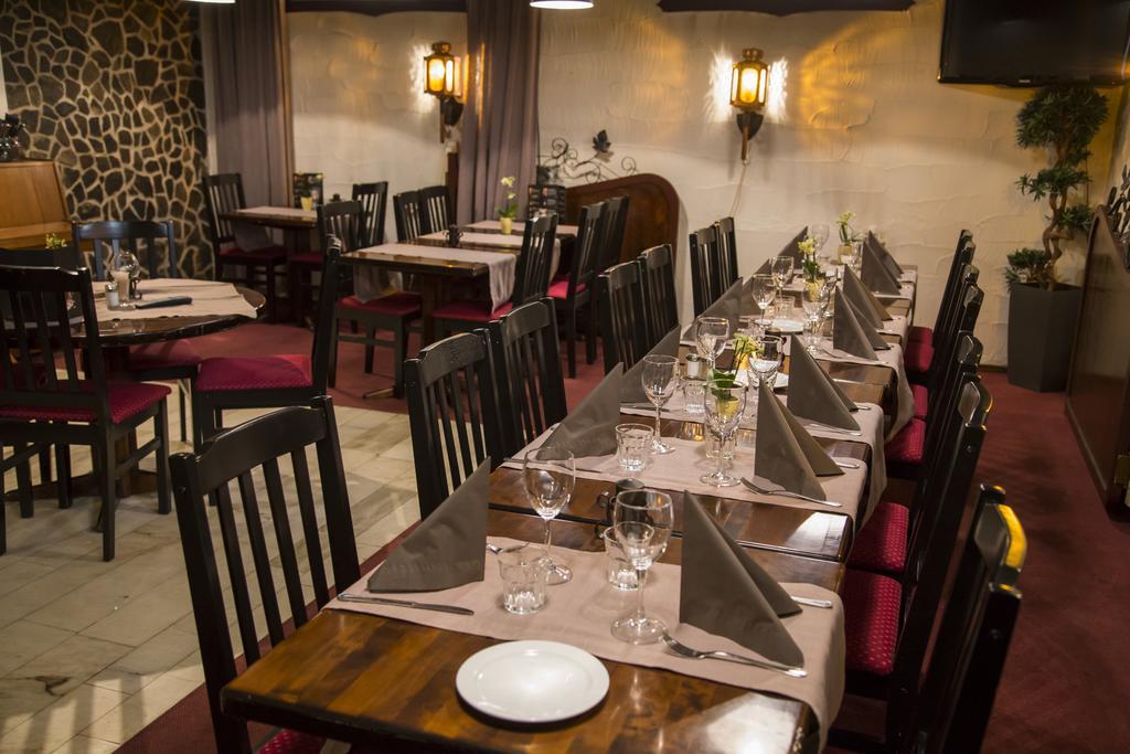 Hotelli-Ravintola Gasthaus Lohja Eksteriør bilde